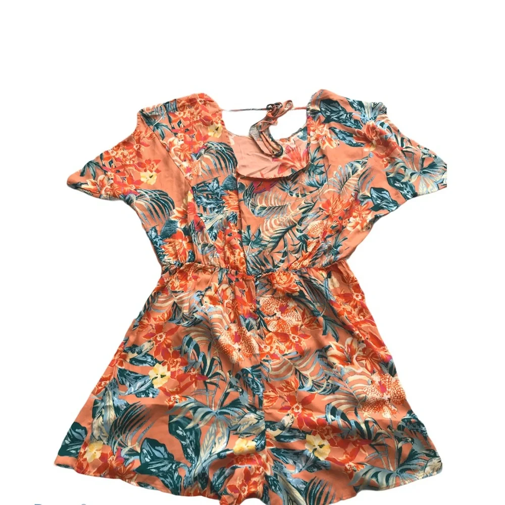 BCBGMaxAzria Flutter Sleeve Woven Romper, Size M - Picture 6 of 8